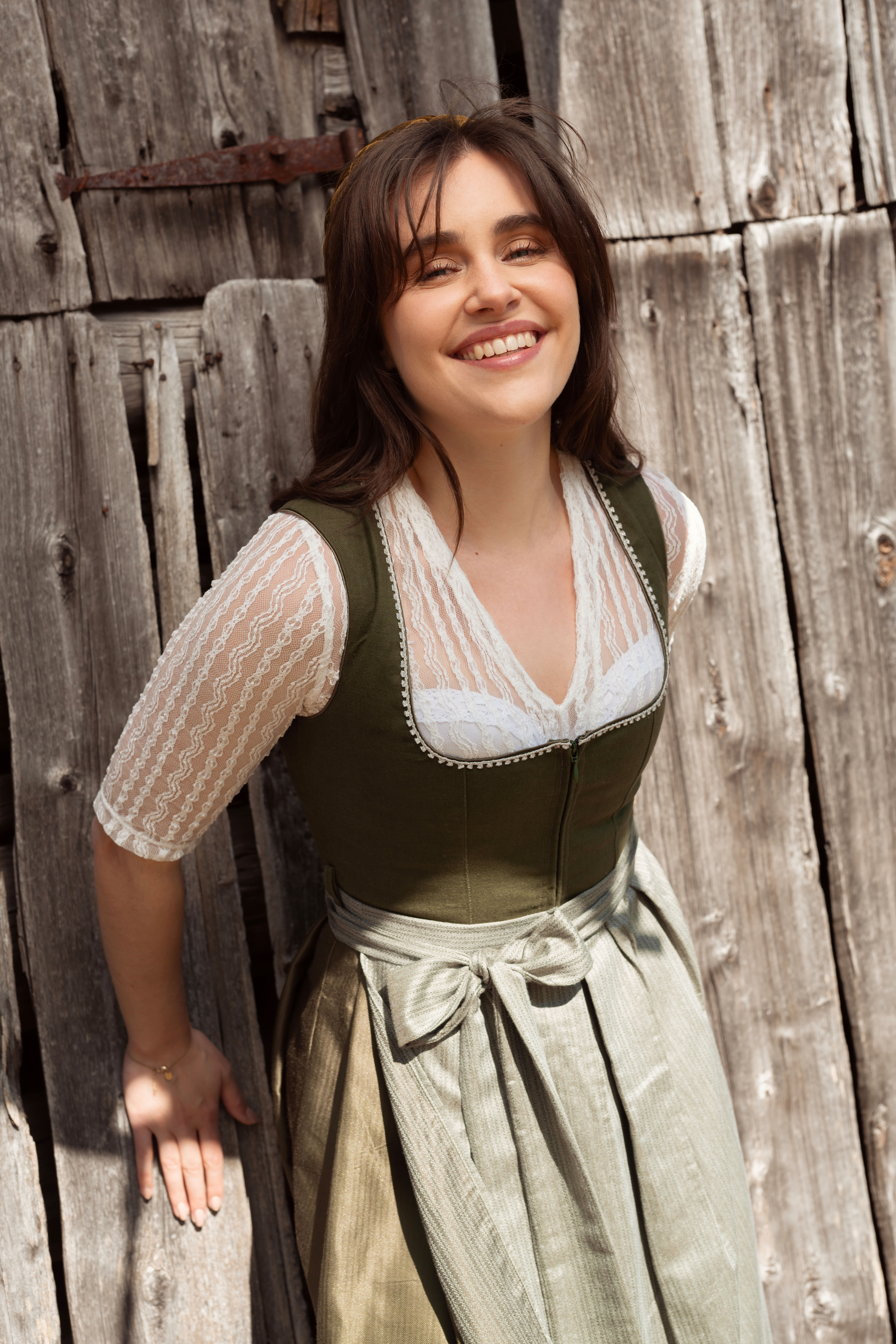 Dirndlbluse Anna Creme
