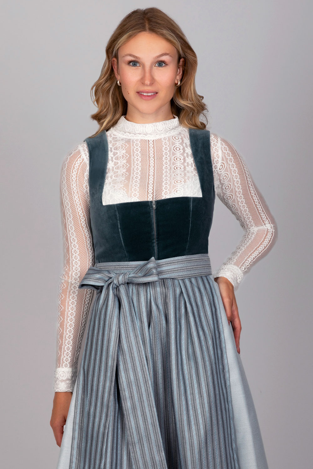 Made in Germany Dirndl Veronika Samt Petrol